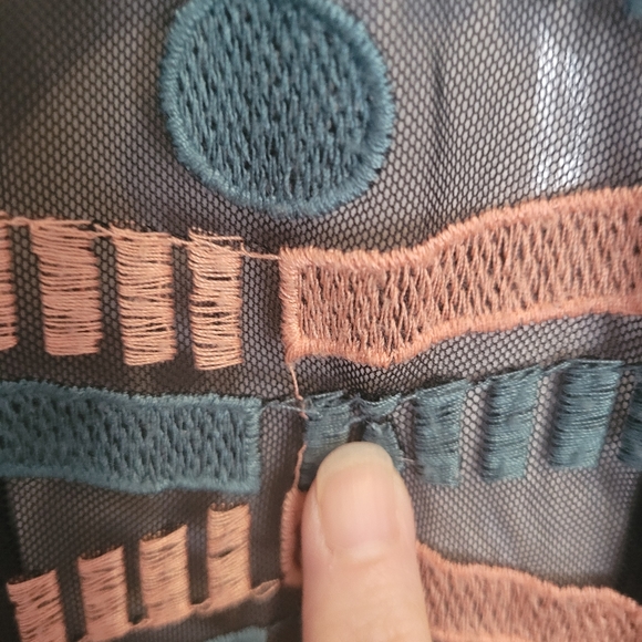 Anthropologie Akemi and Kin Kalila Embroidered Mesh Tank, GUC, Size M - Picture 6 of 8